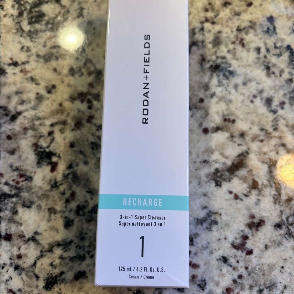 Rodan + Fields Recharge 3-in-1 Super Cleanser